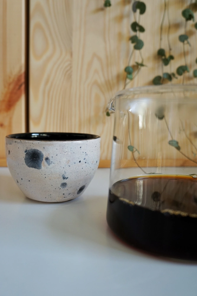 parzenia kawy w domowym zaciszu za pomocą dripa